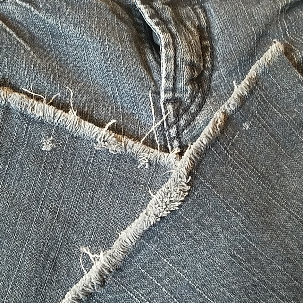 Silver Jeans - Picture 7 of 7